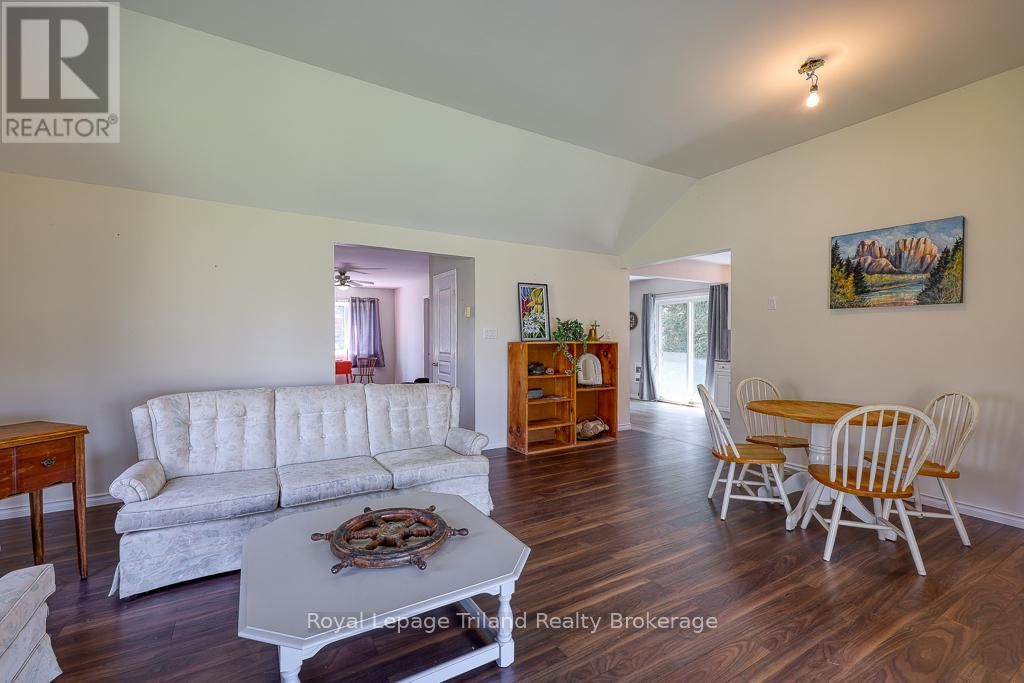 3435 COLIN STREET Image 14