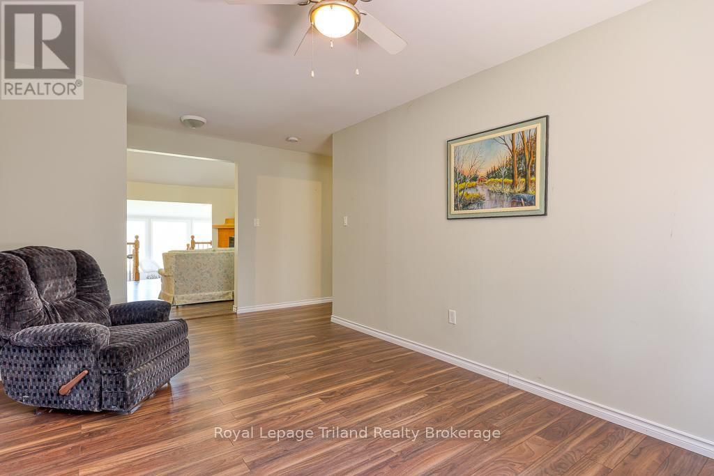 3435 COLIN STREET Image 15