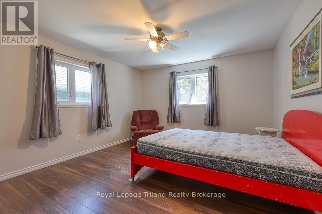 3435 COLIN STREET Image 20