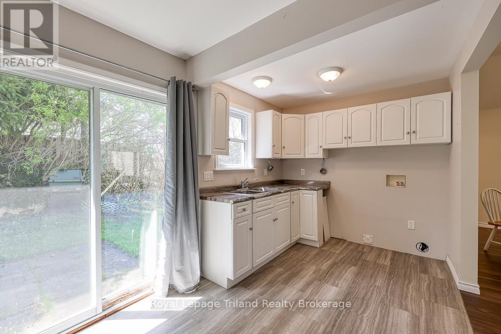 3435 COLIN STREET Image 25