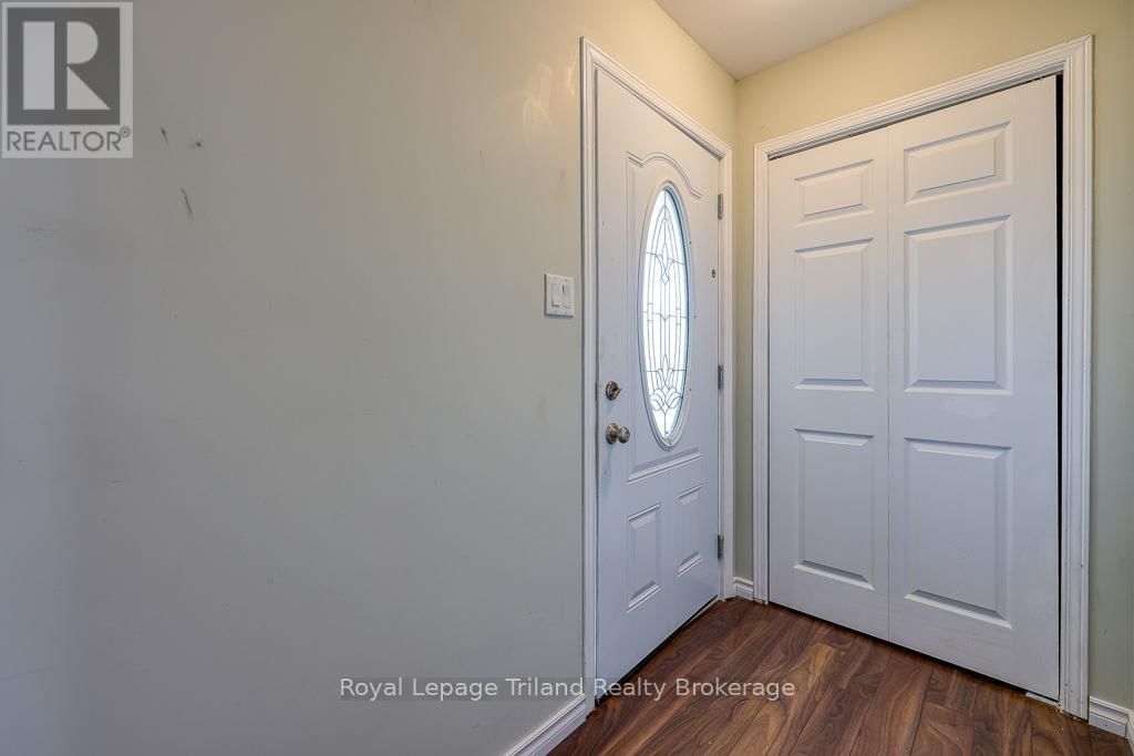 3435 COLIN STREET Image 9