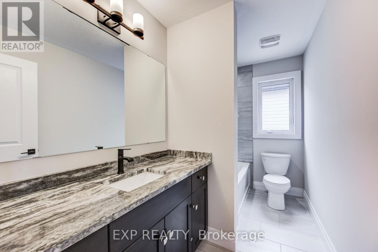 102 THACKERAY WAY Image 19