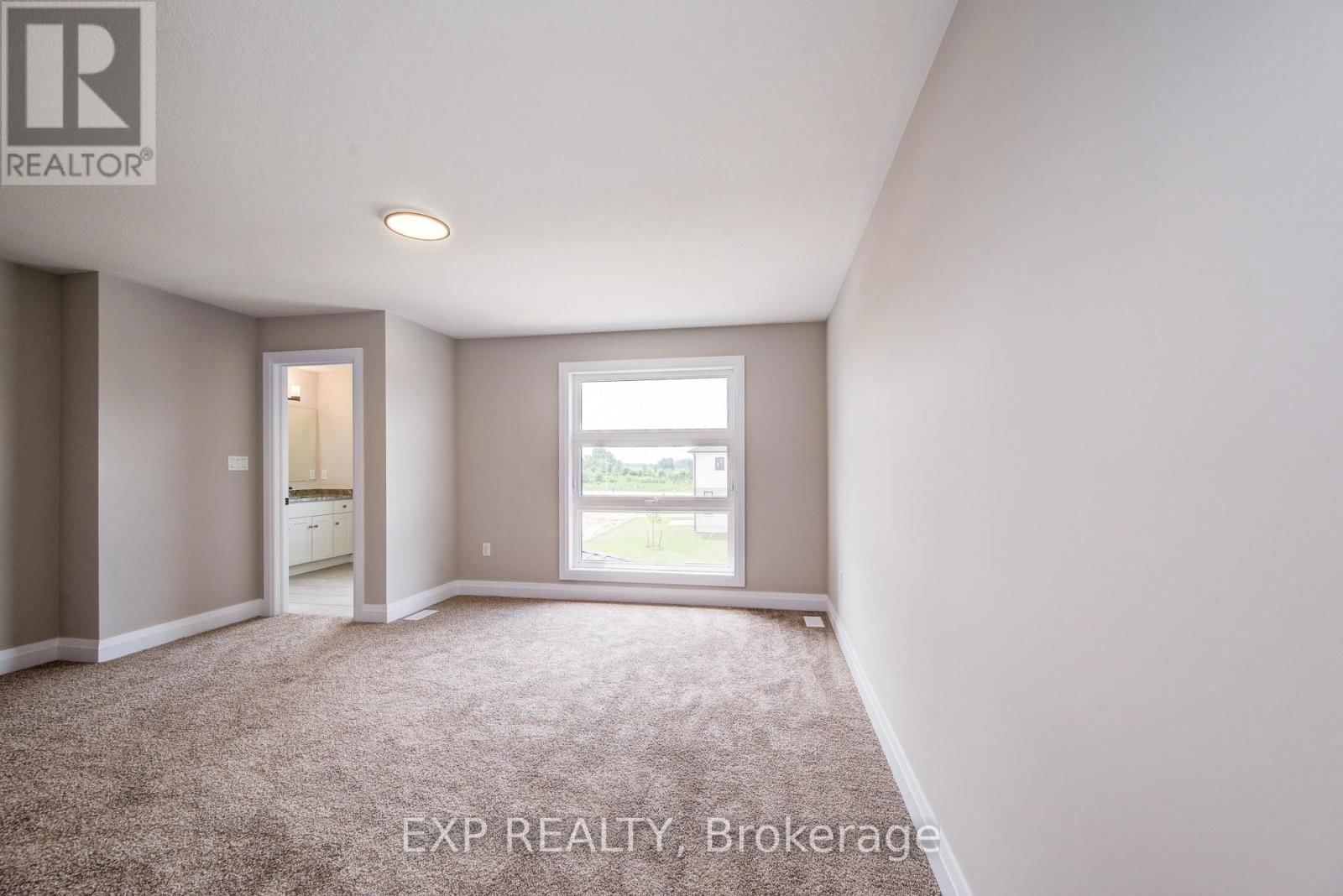 102 THACKERAY WAY Image 20