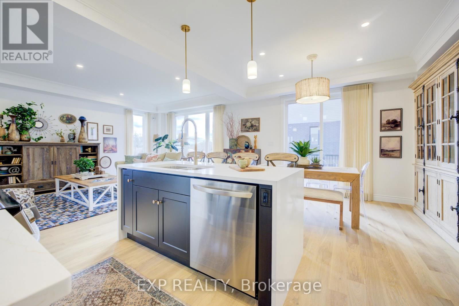 109 THACKERAY WAY Image 17