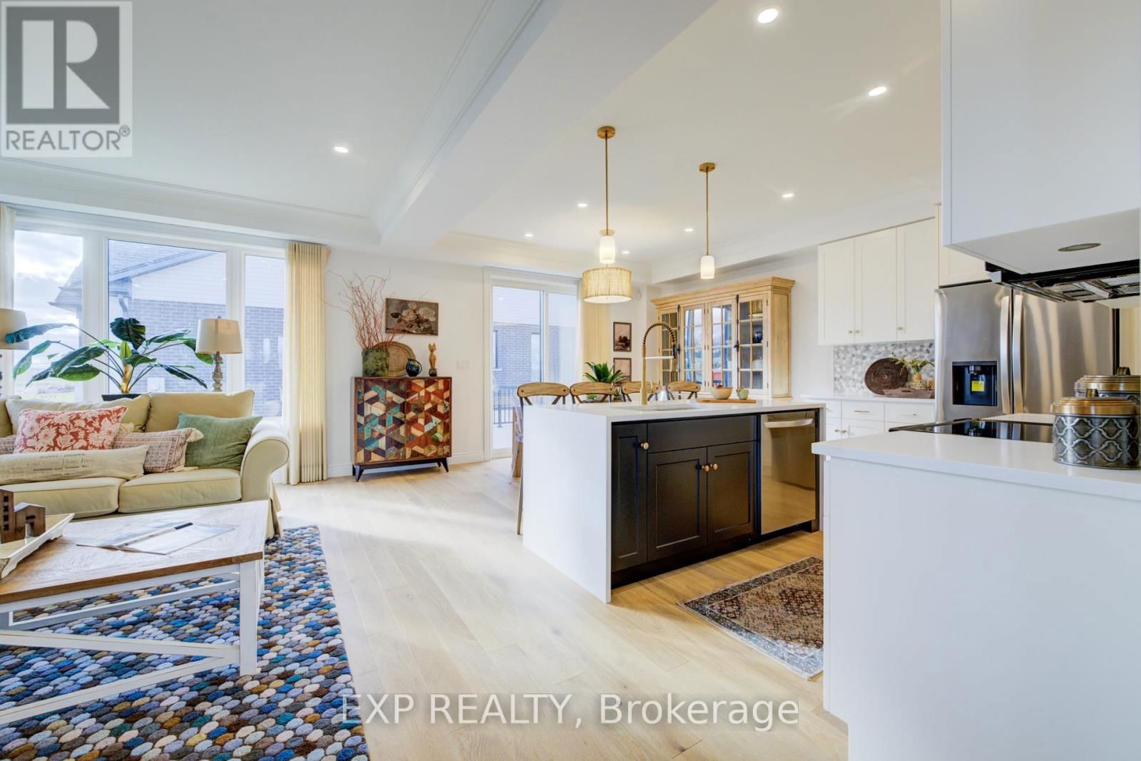 109 THACKERAY WAY Image 20
