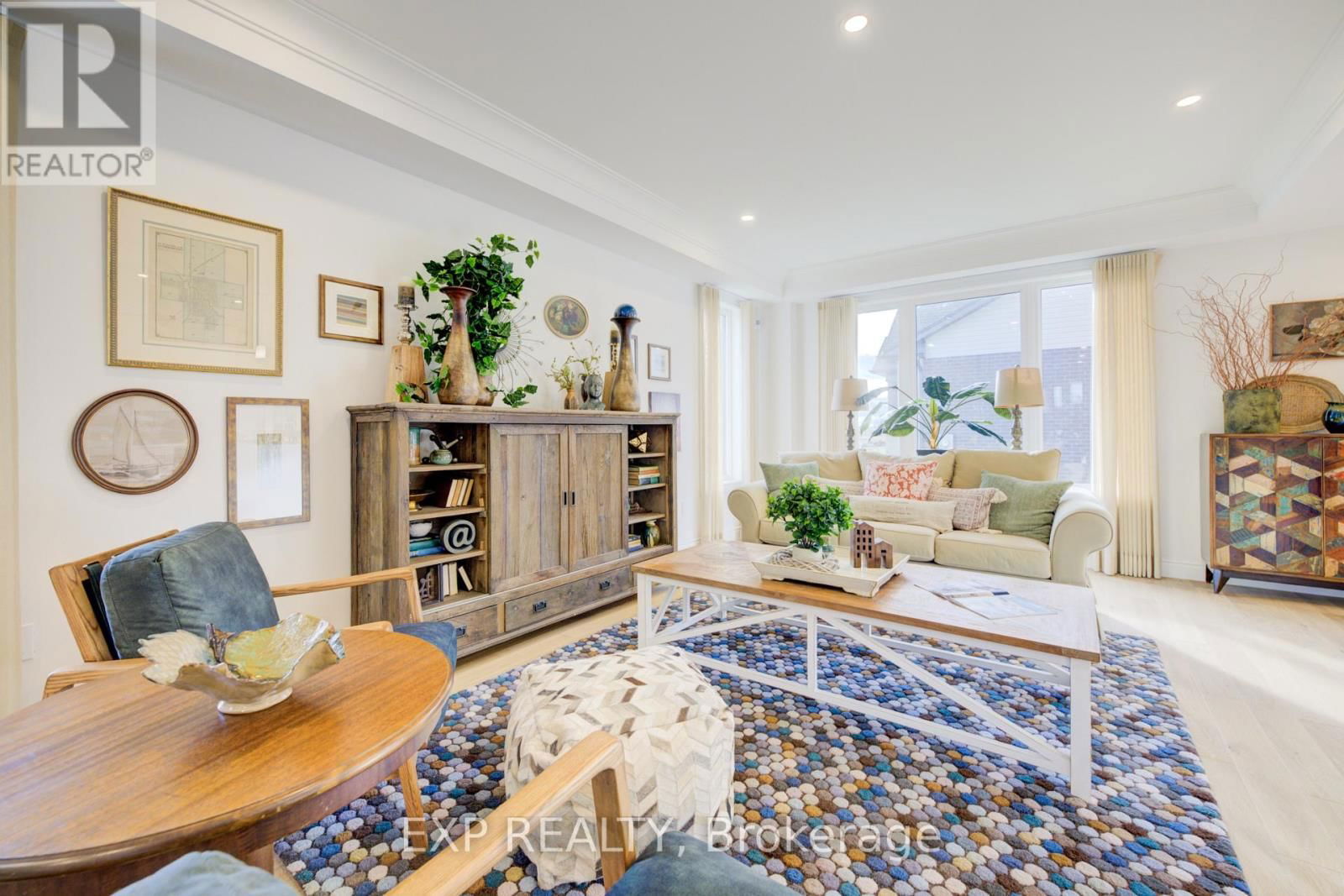 109 THACKERAY WAY Image 21