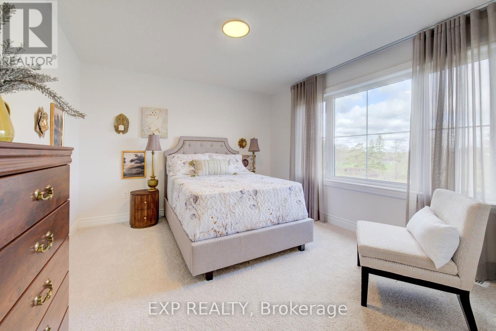 109 THACKERAY WAY Image 33