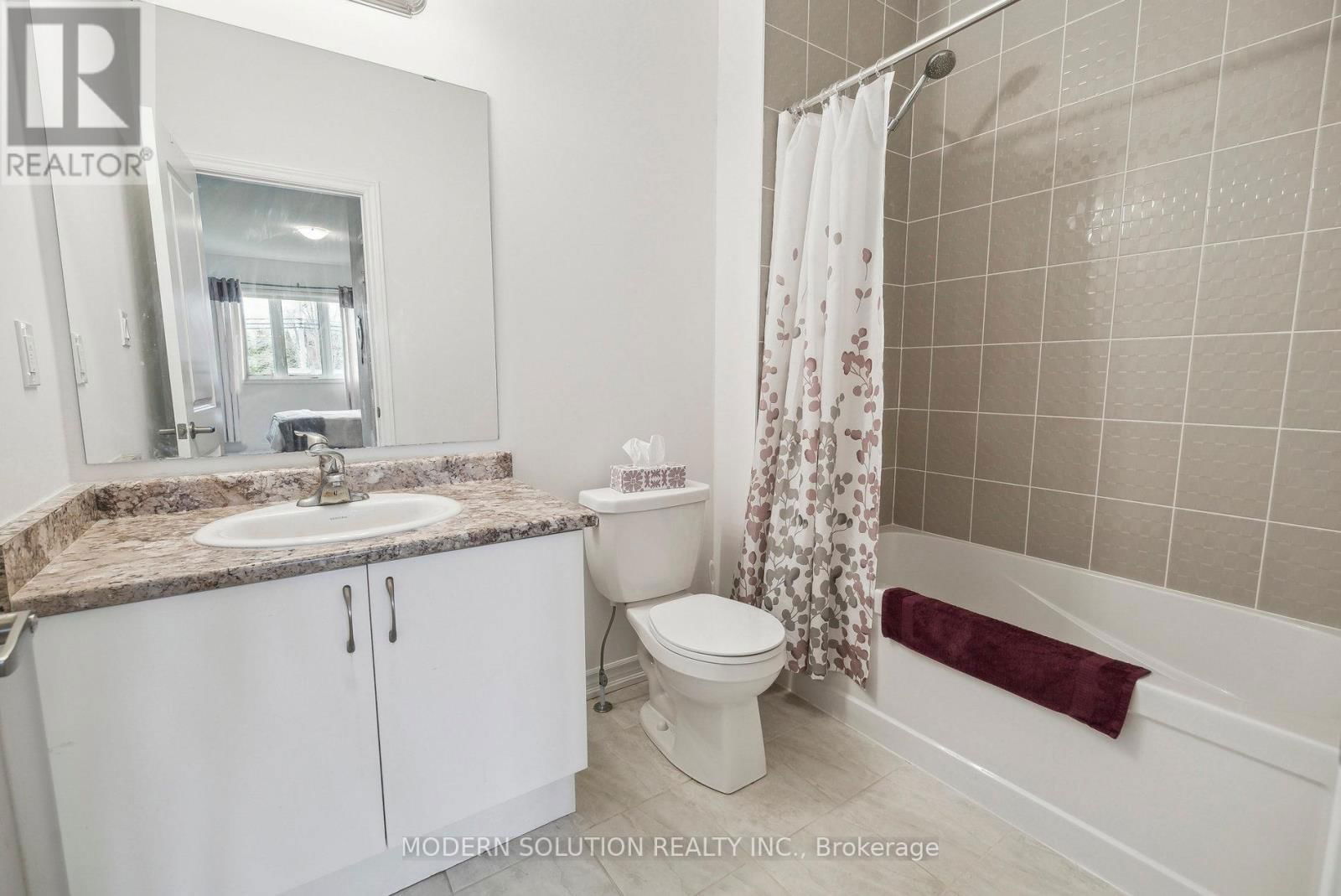 6 HENNESSEY CRESCENT Image 21