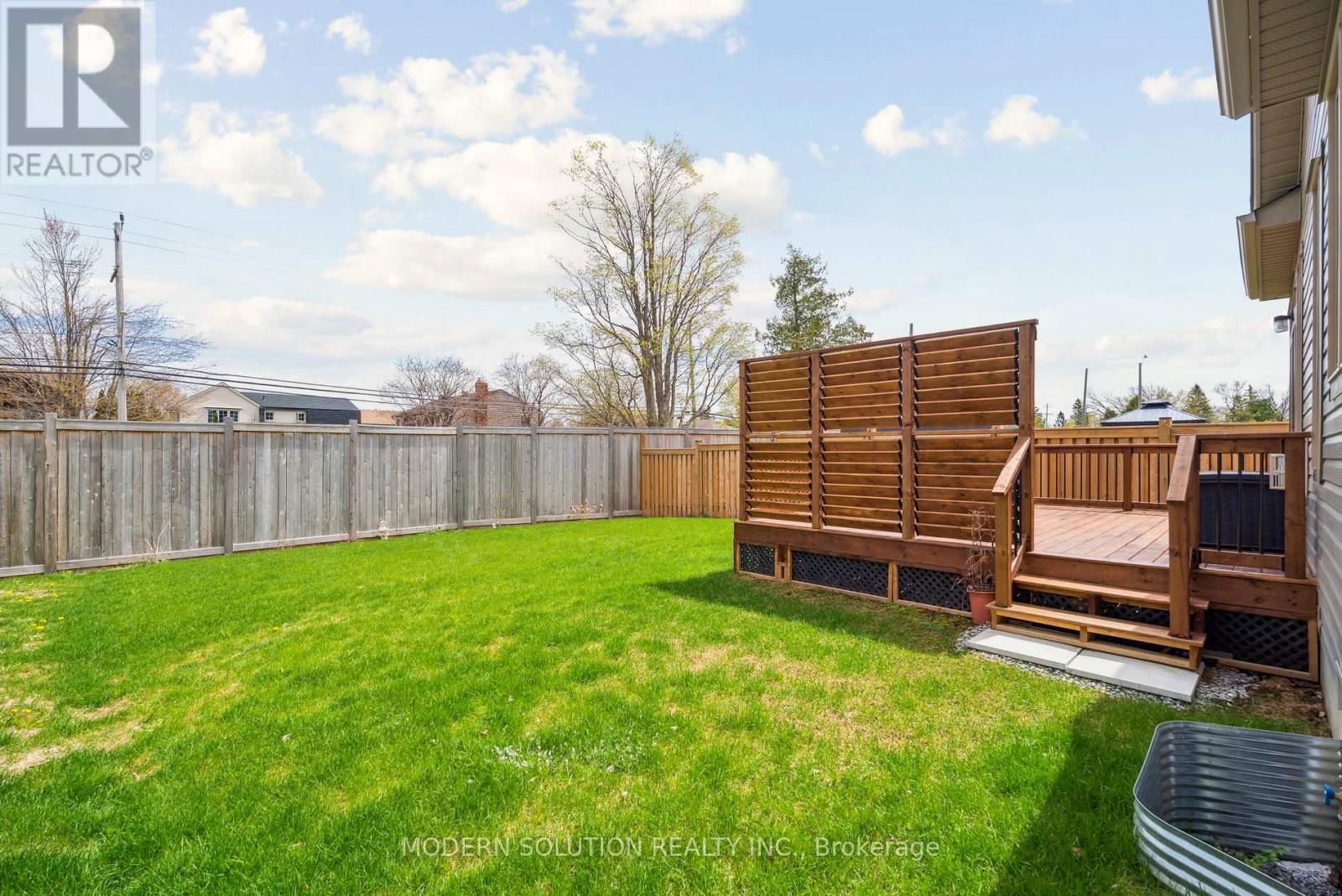 6 HENNESSEY CRESCENT Image 26