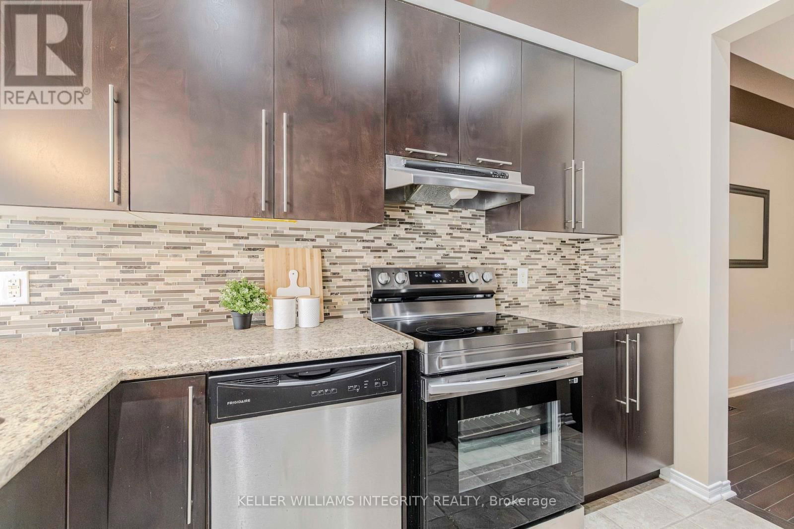905 CALDERMILL PRIVATE Image 10