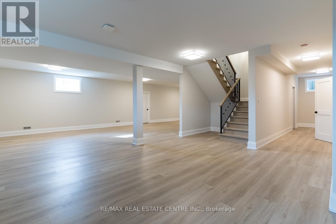 1 WEST AVENUE Image 34