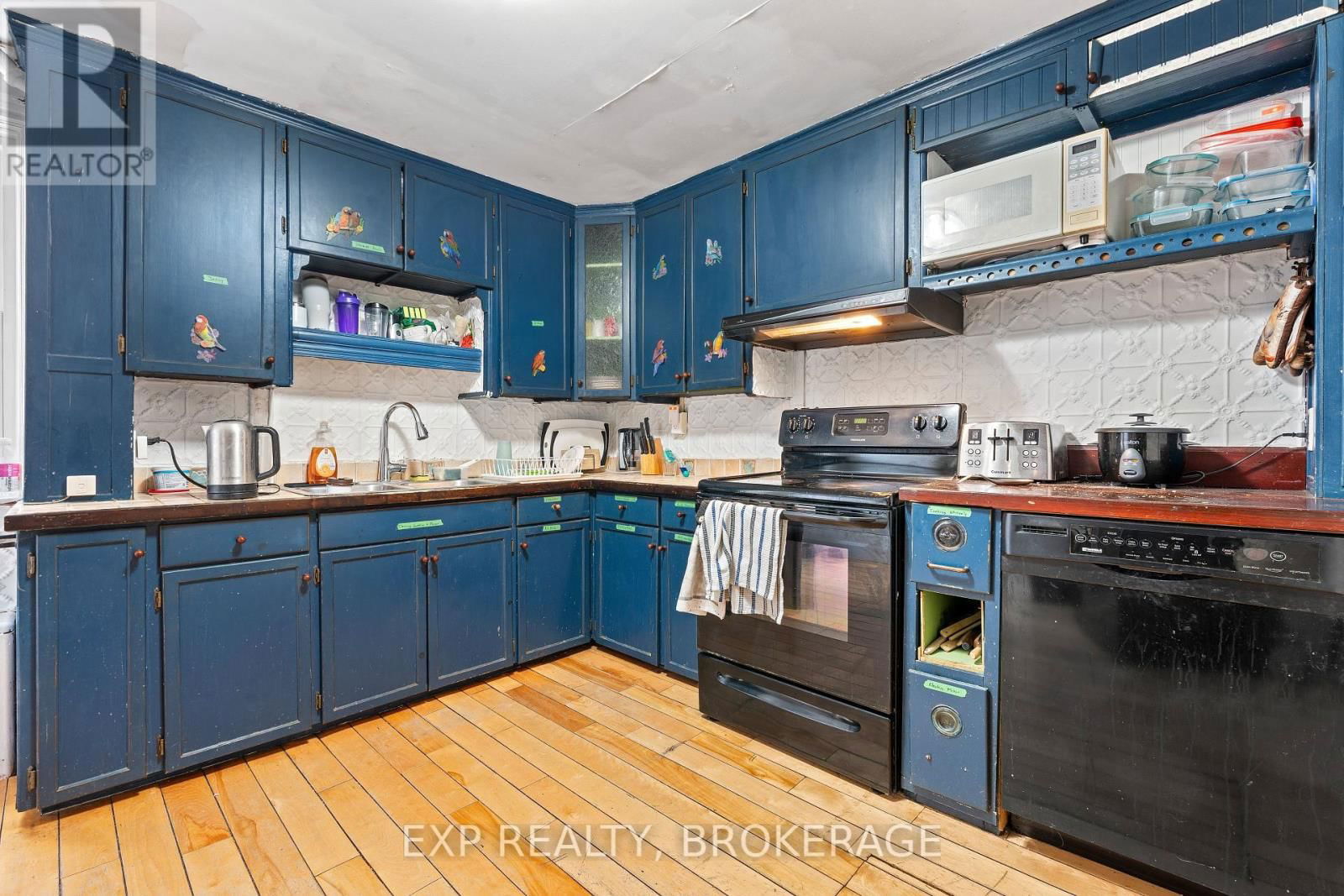 212 RIDEAU STREET Image 10