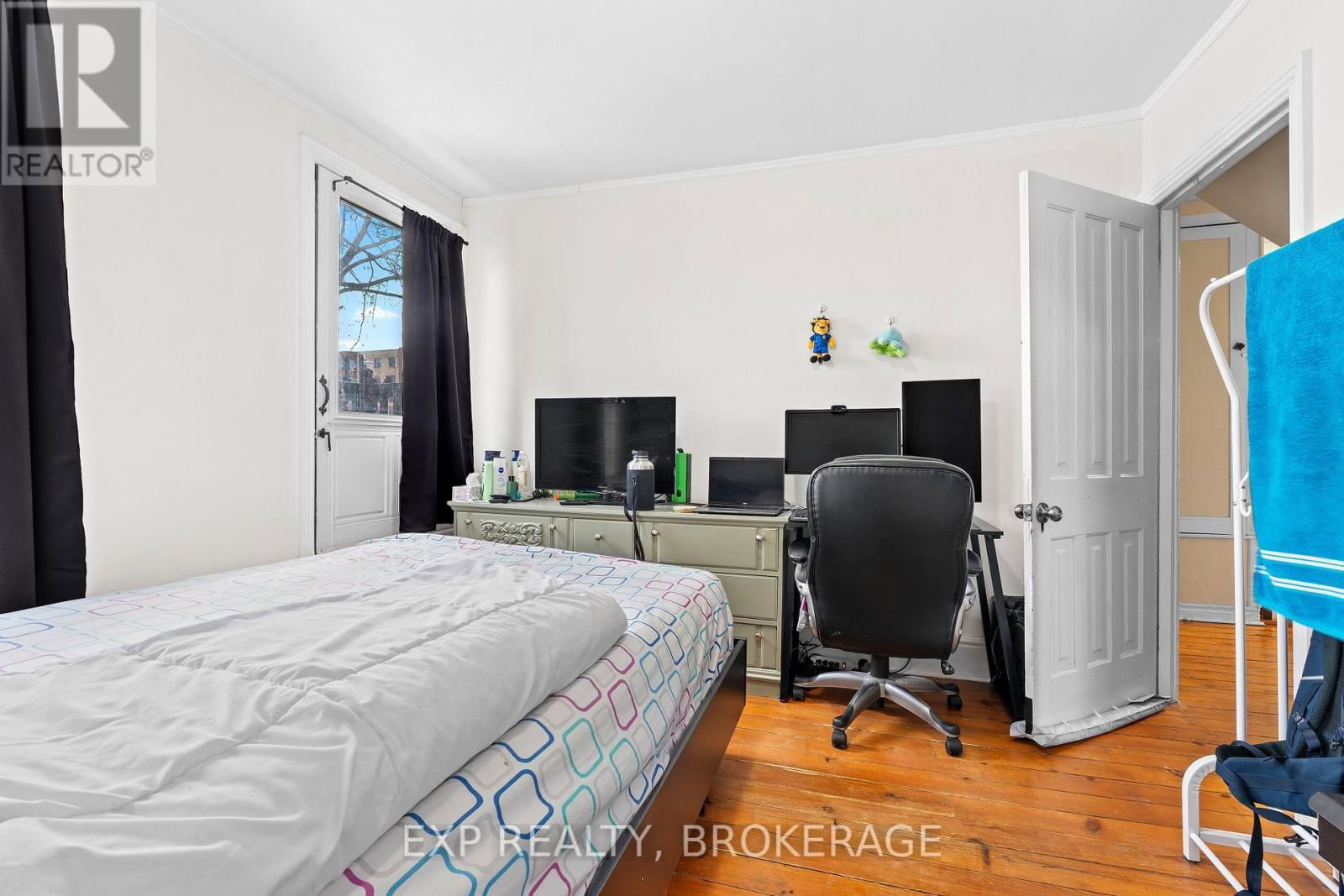212 RIDEAU STREET Image 18