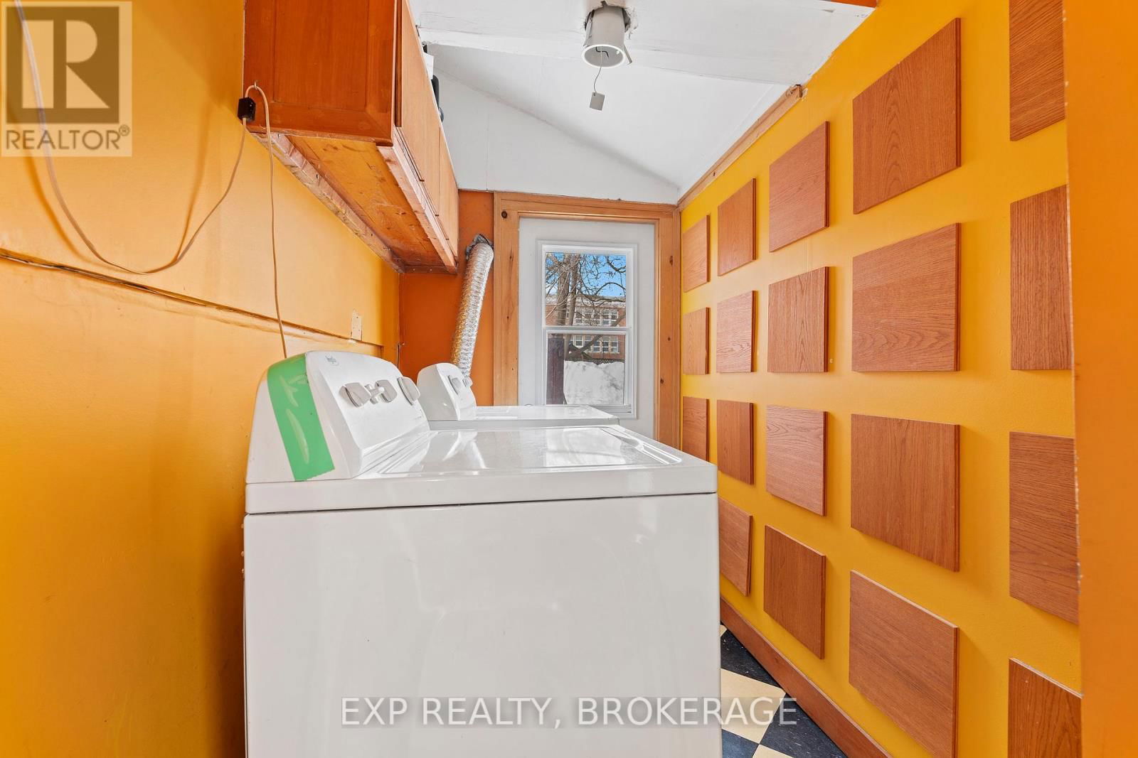 212 RIDEAU STREET Image 22