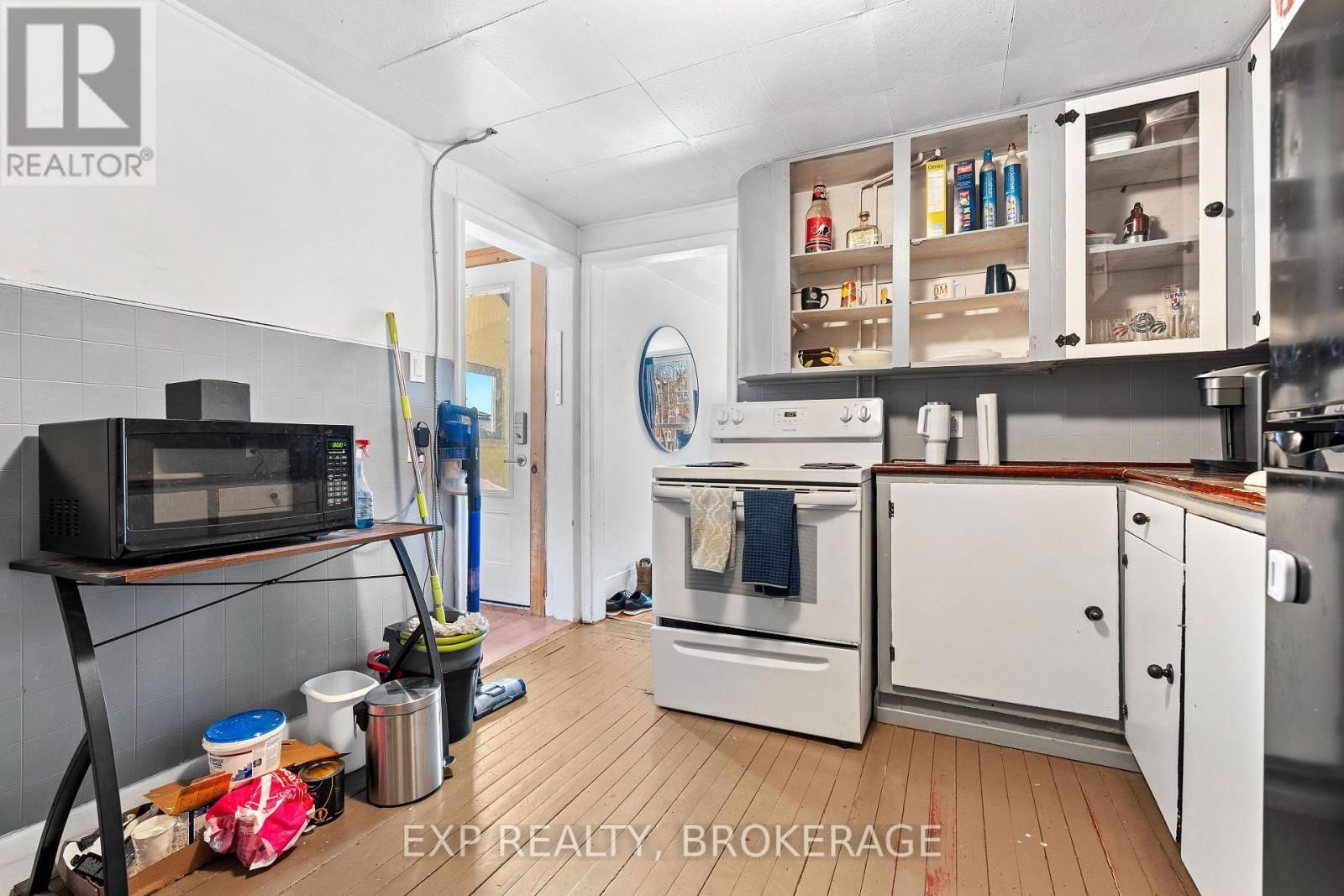 212 RIDEAU STREET Image 32