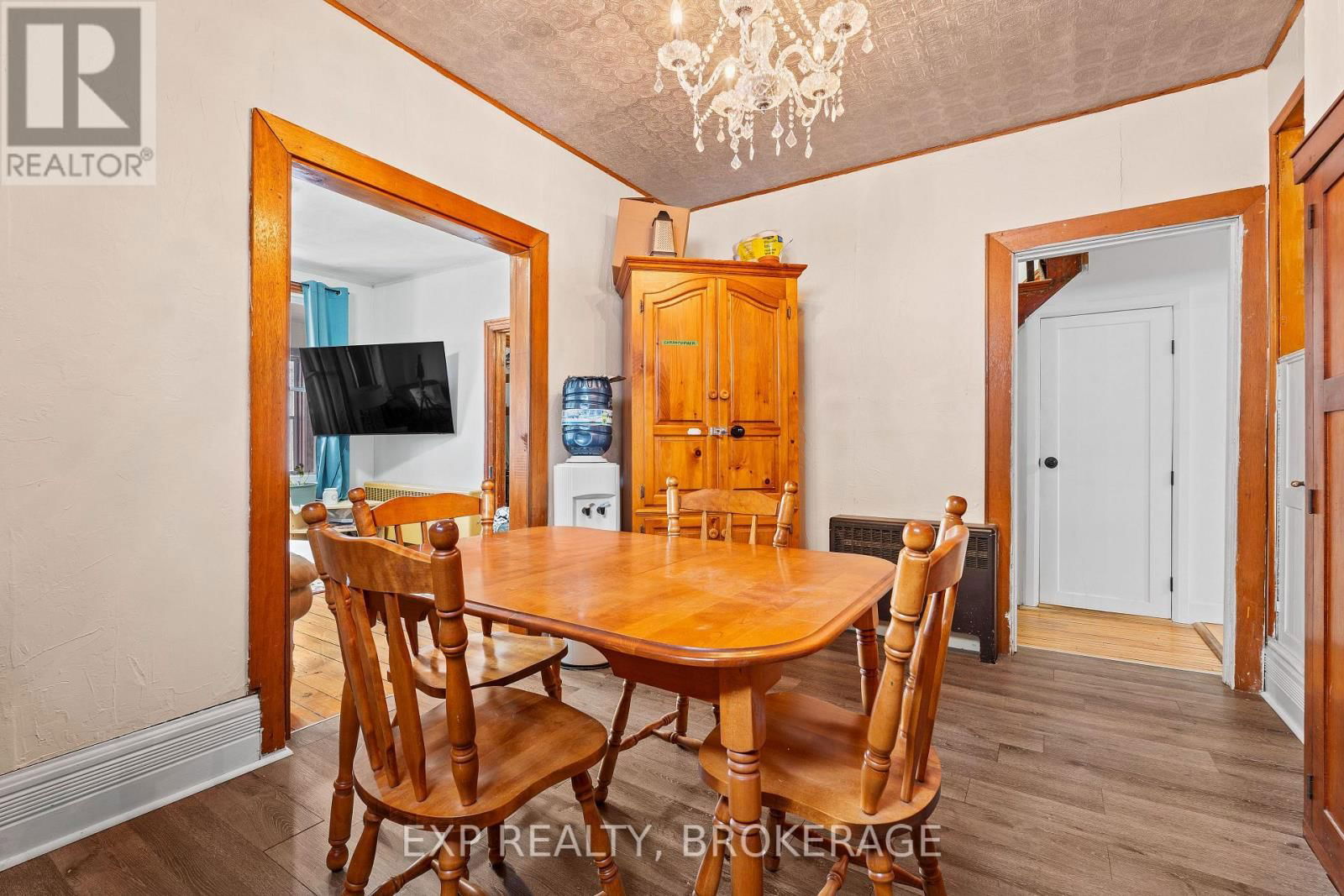 212 RIDEAU STREET Image 8