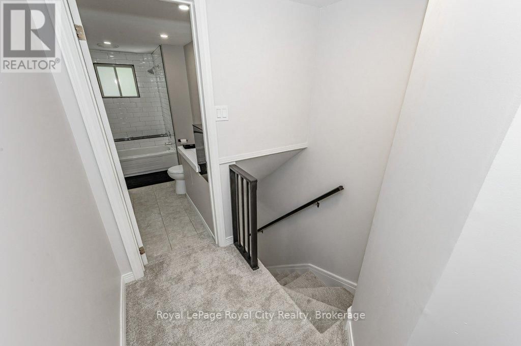 164 SUFFOLK STREET WEST Image 12