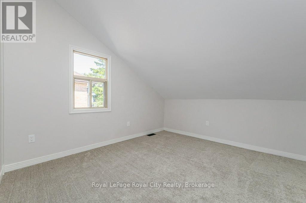 164 SUFFOLK STREET WEST Image 15