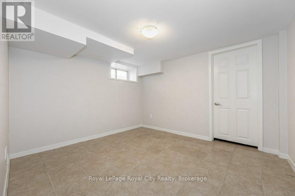 164 SUFFOLK STREET WEST Image 19