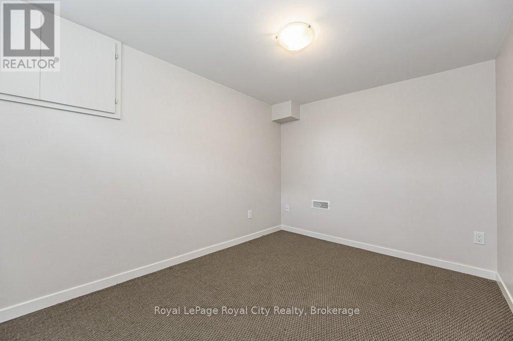 164 SUFFOLK STREET WEST Image 21