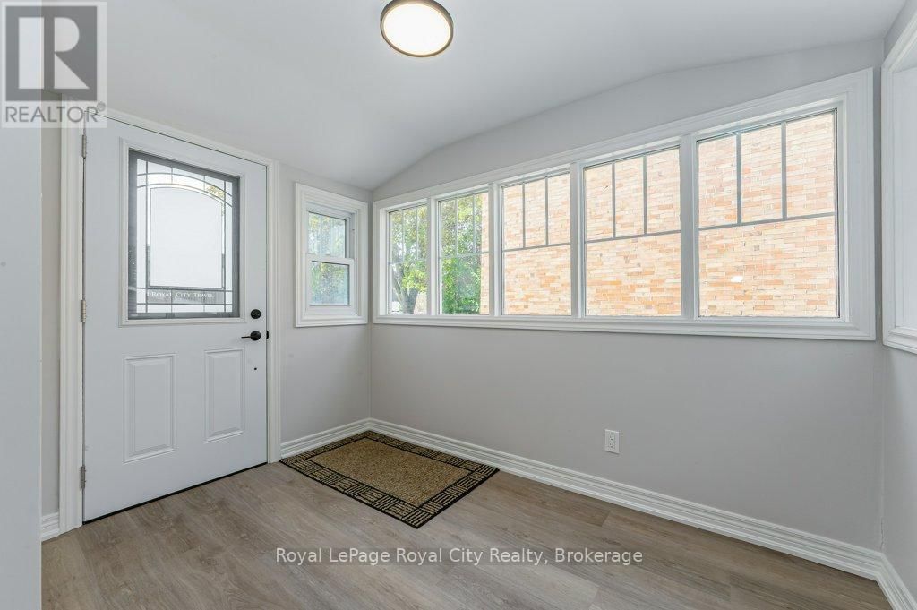 164 SUFFOLK STREET WEST Image 3