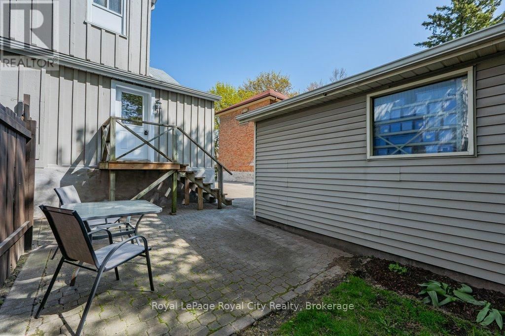 164 SUFFOLK STREET WEST Image 30