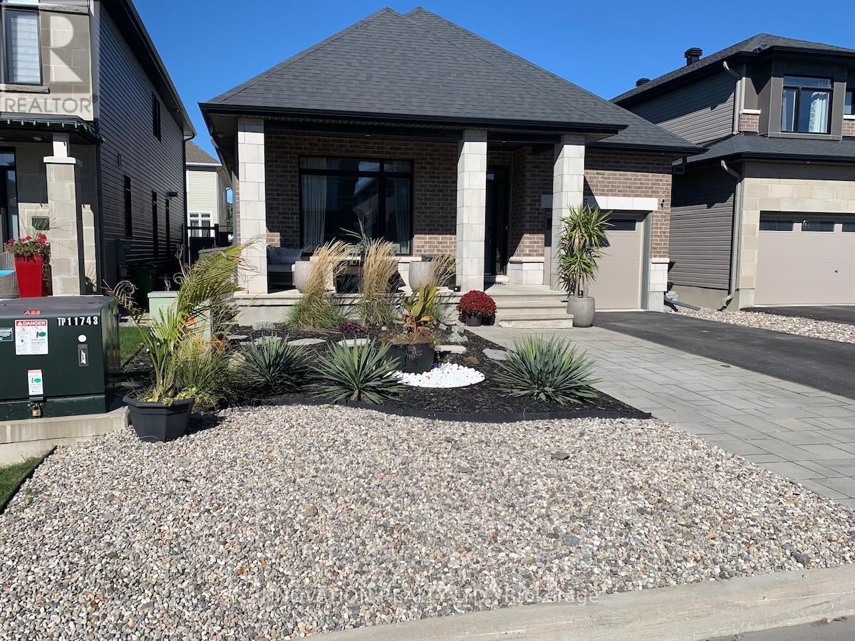 565 BOBOLINK RIDGE Image 1