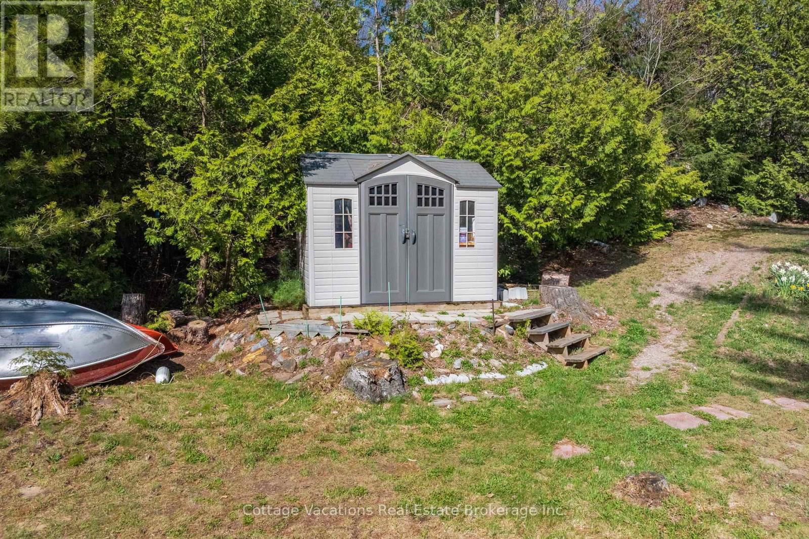 936 EAST BEAR LAKE ROAD Image 39
