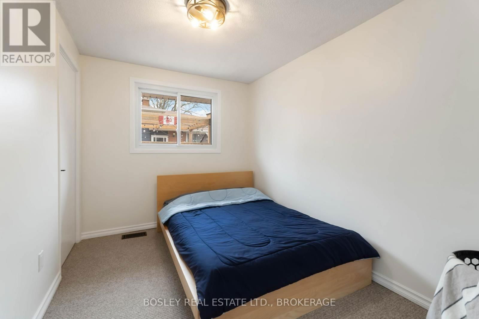 15 WESTLAKE LANE Image 15