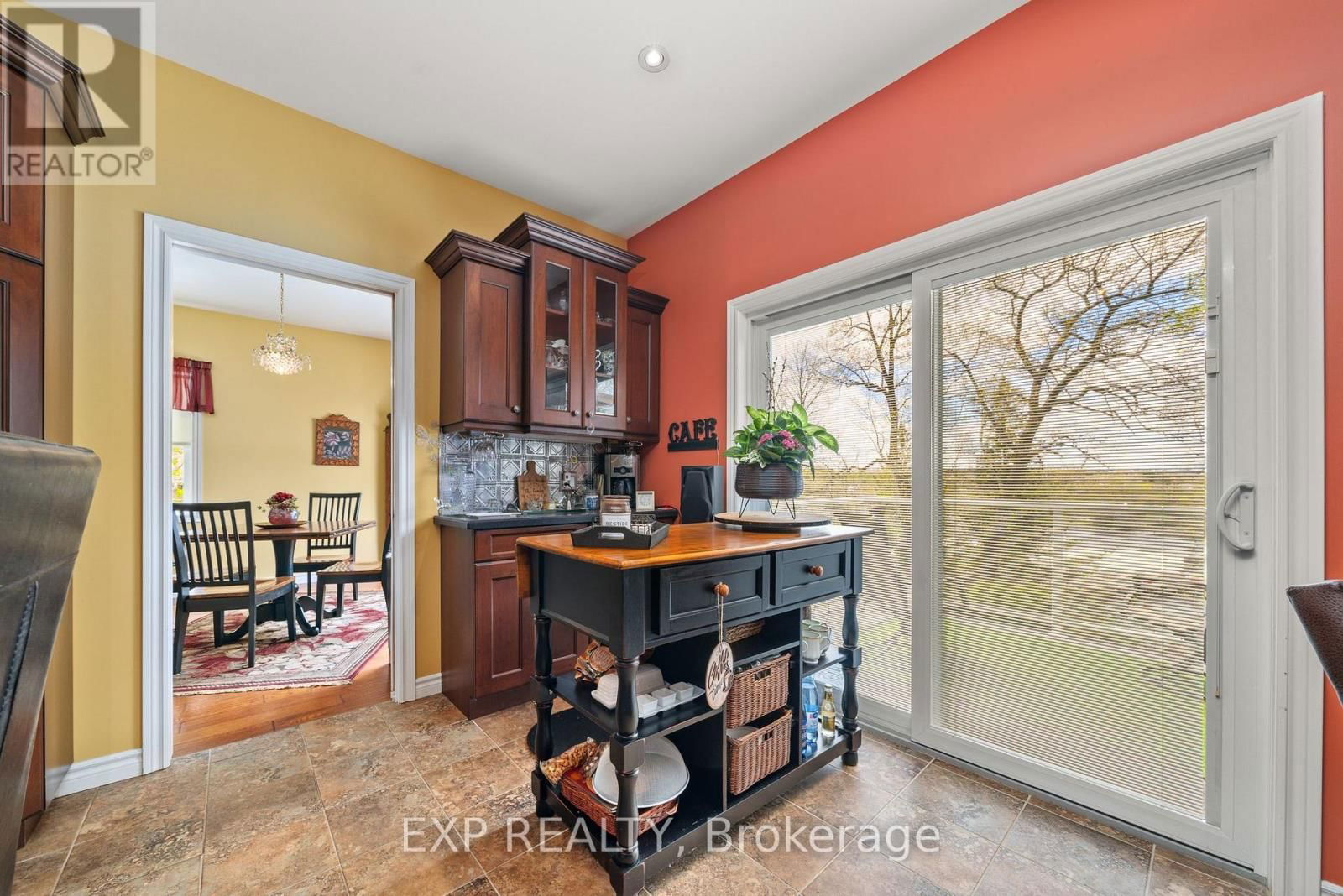127 RIVER DRIVE Image 16