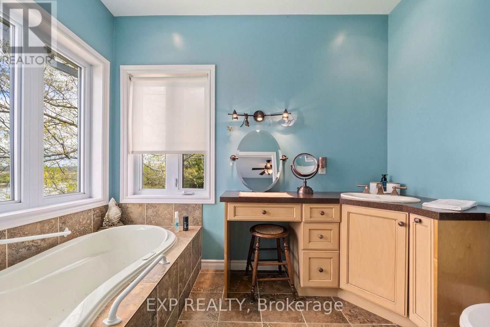127 RIVER DRIVE Image 28