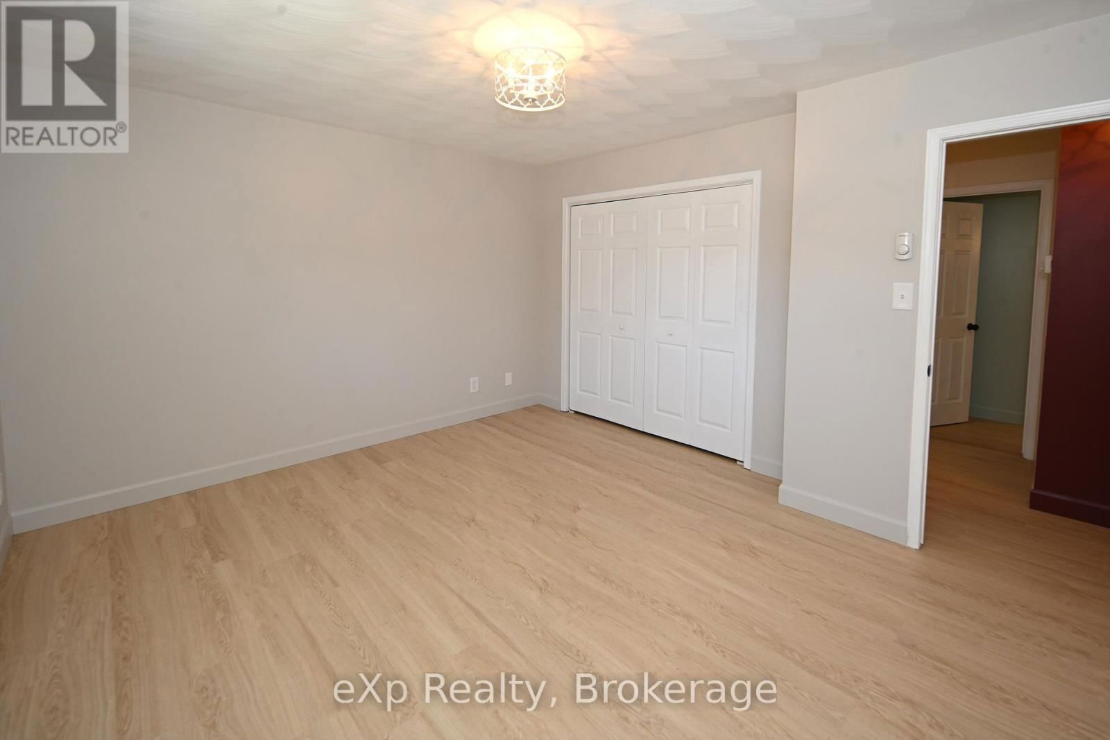 22 DUPRAS STREET Image 8