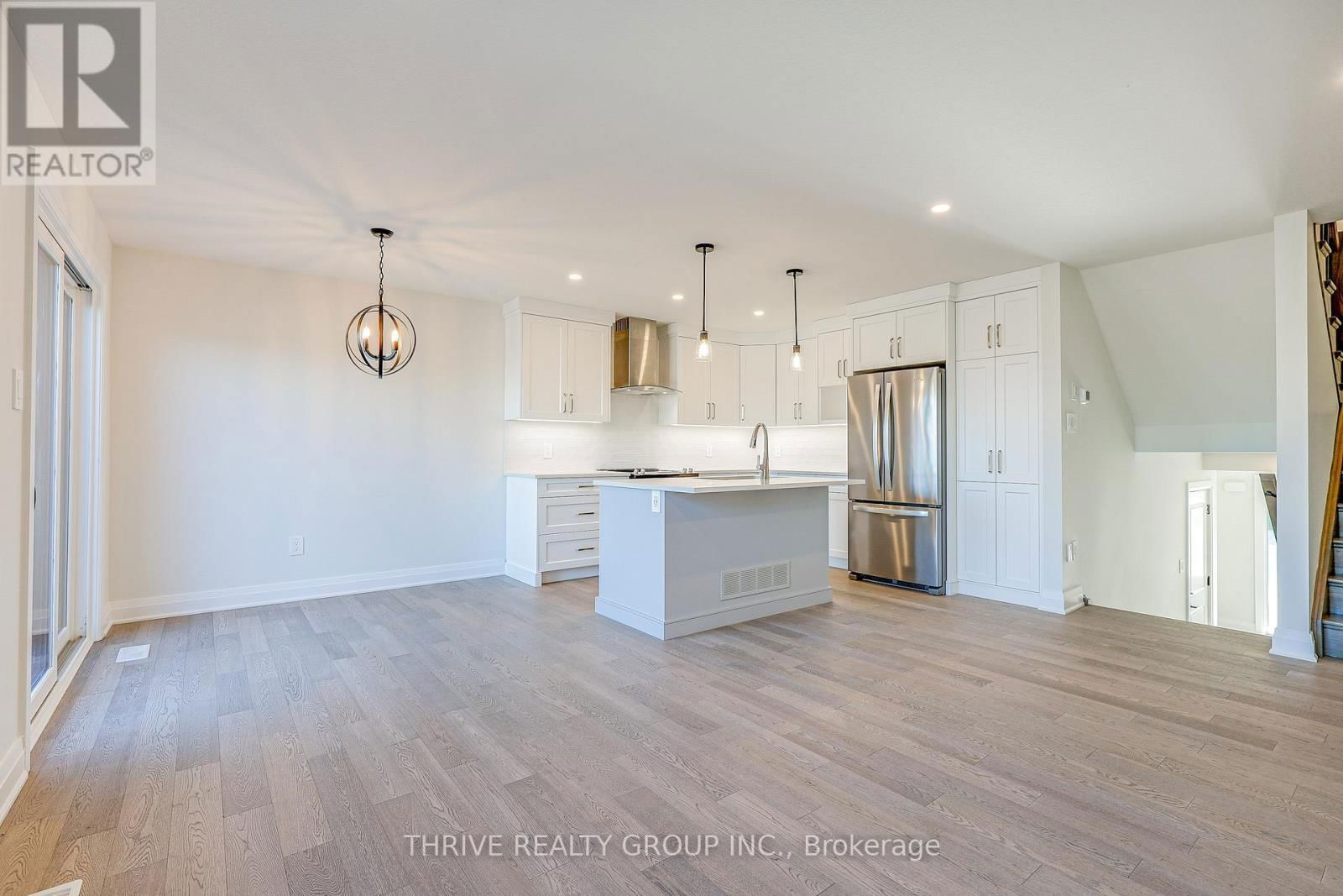 16 - 2261 LINKWAY BOULEVARD Image 12