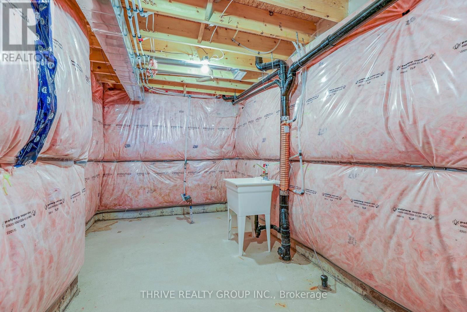 16 - 2261 LINKWAY BOULEVARD Image 37