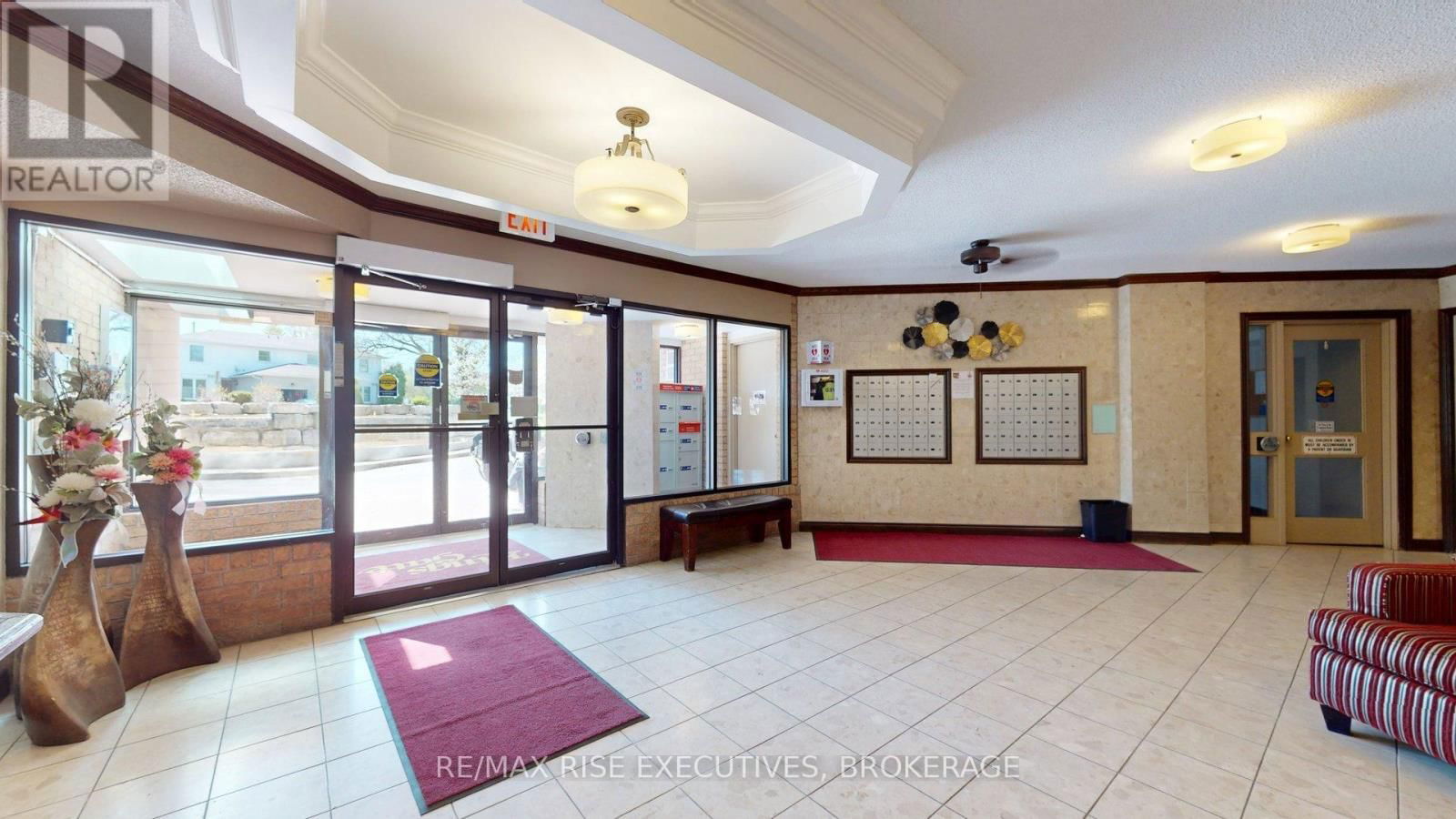 410 - 675 DAVIS DRIVE Image 16