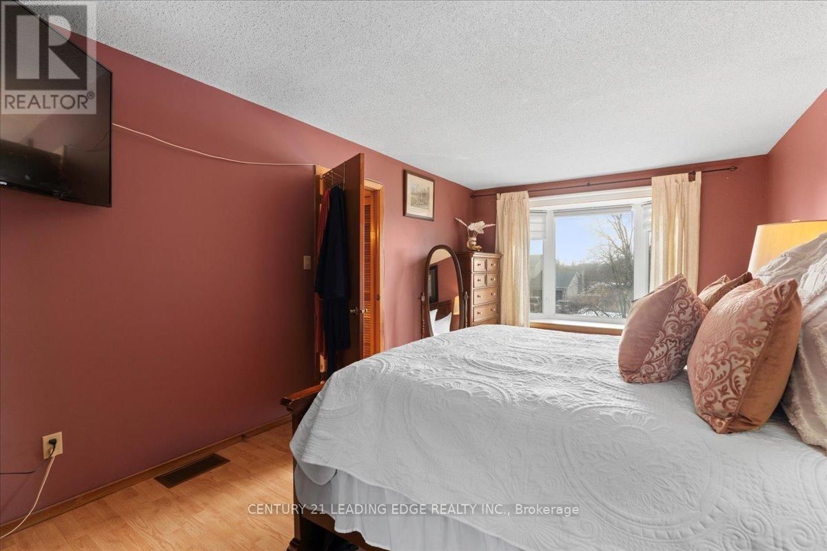 17 MORRIS DRIVE Image 12
