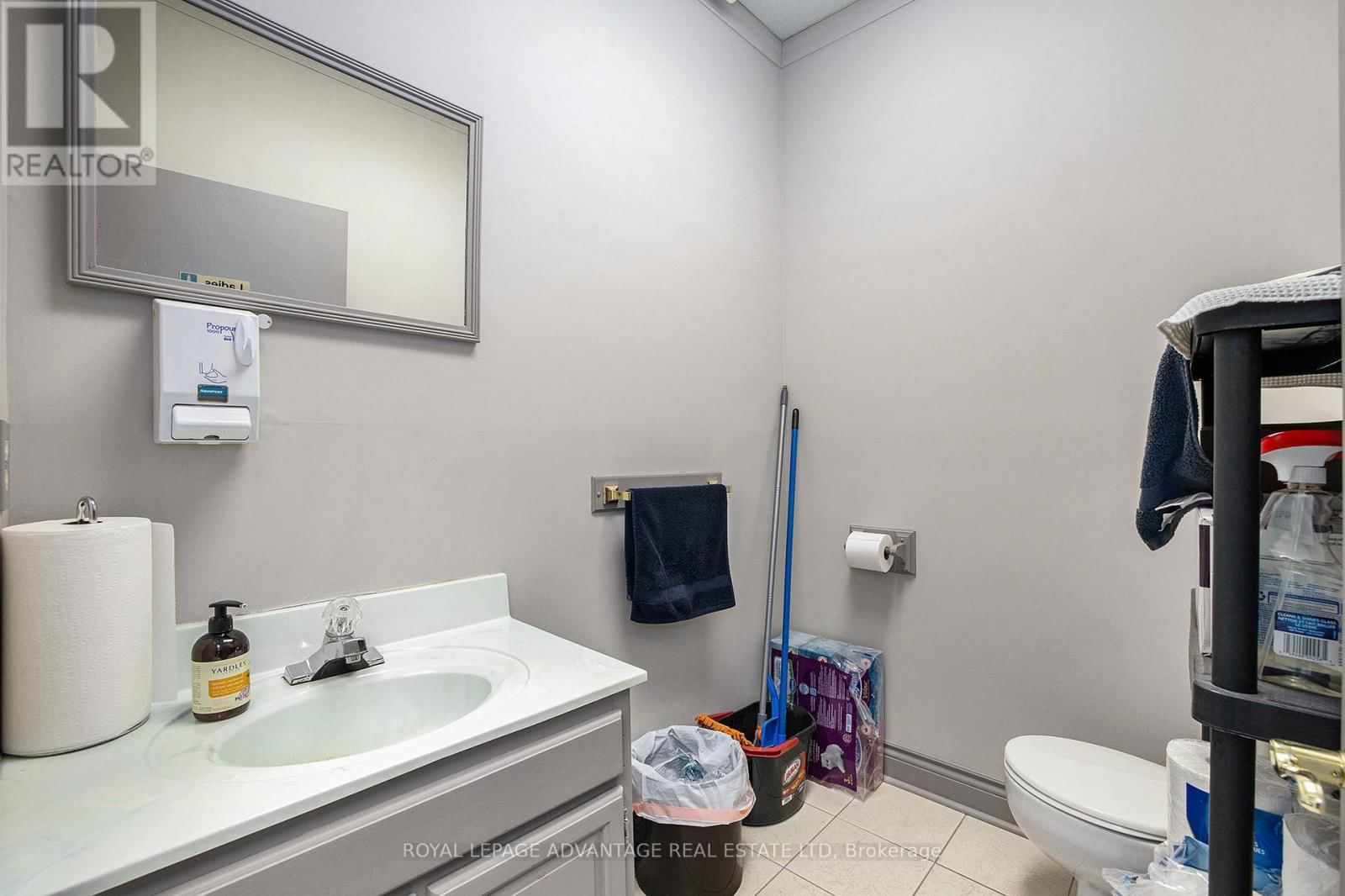 37 WILLIAM STREET EAST Image 14