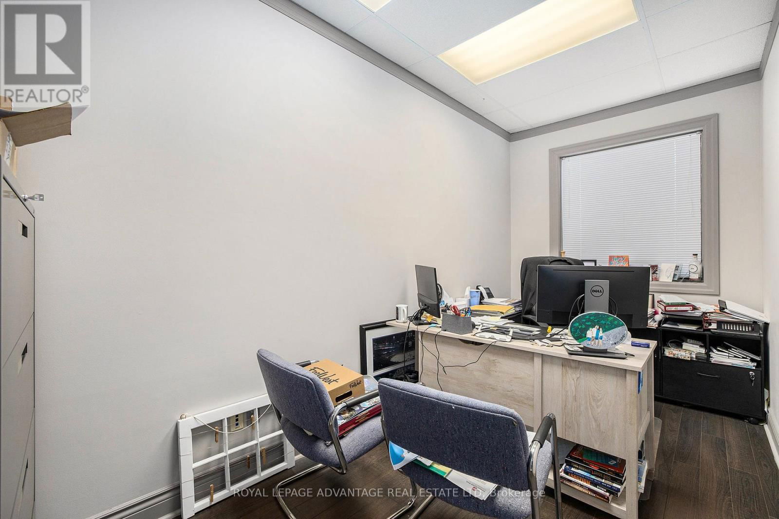 37 WILLIAM STREET EAST Image 9