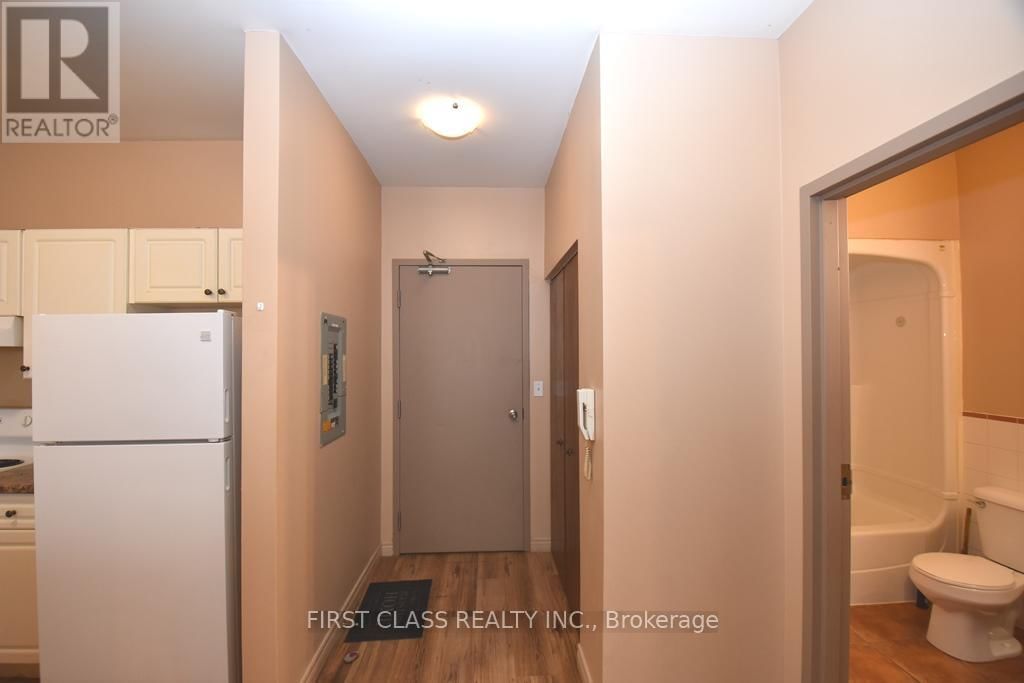 6 - 18 MARKET STREET Image 3