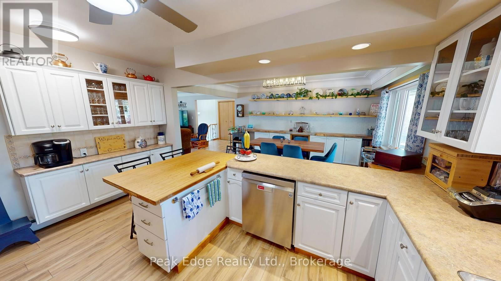 30 7 TH STREET Image 22