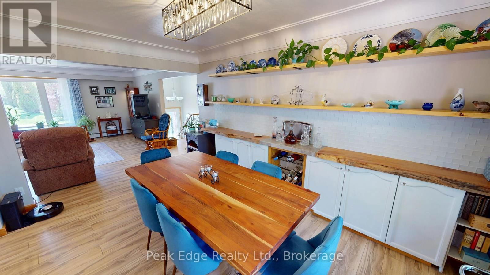 30 7 TH STREET Image 25