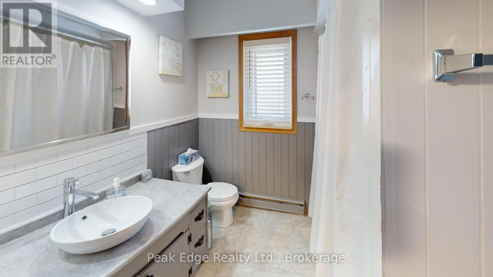 30 7 TH STREET Image 38