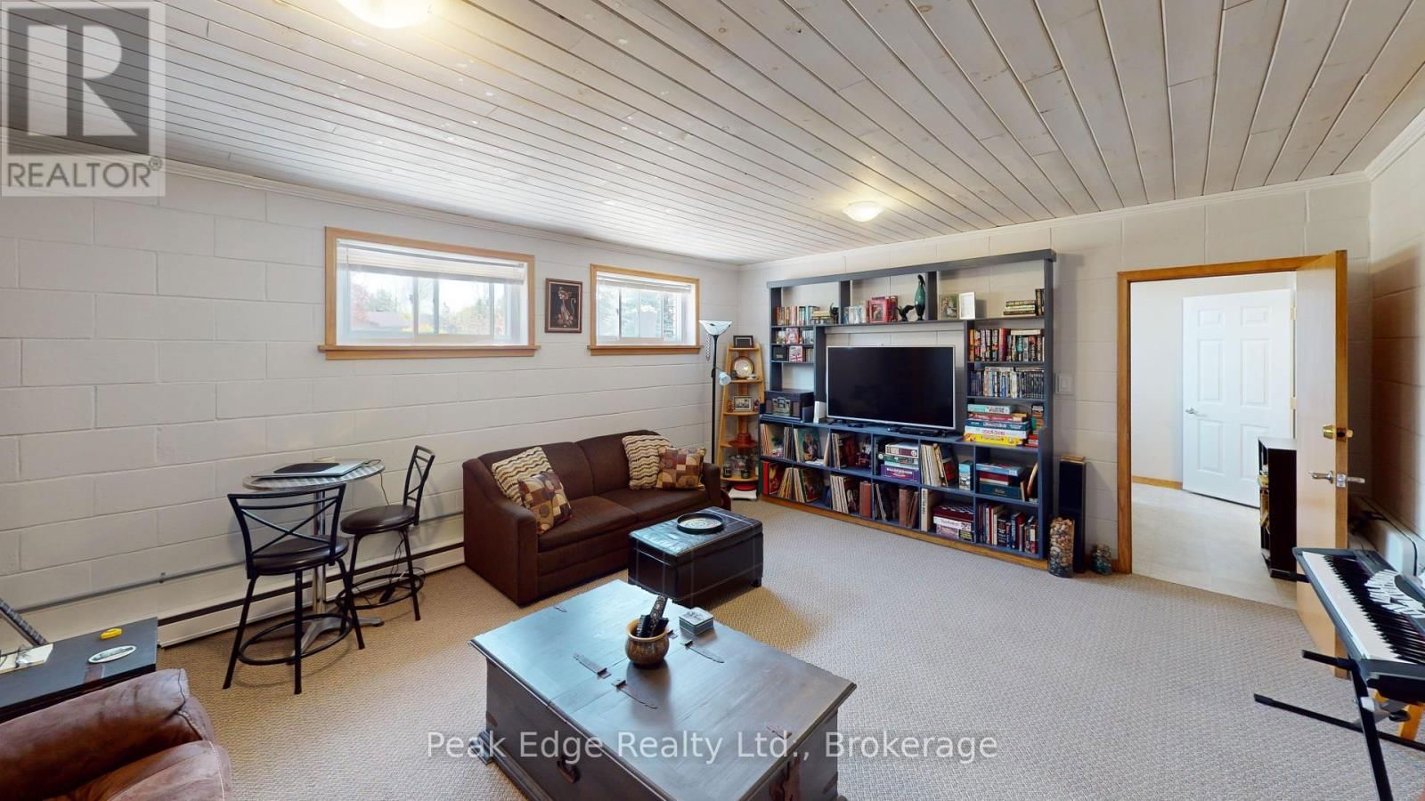 30 7 TH STREET Image 40