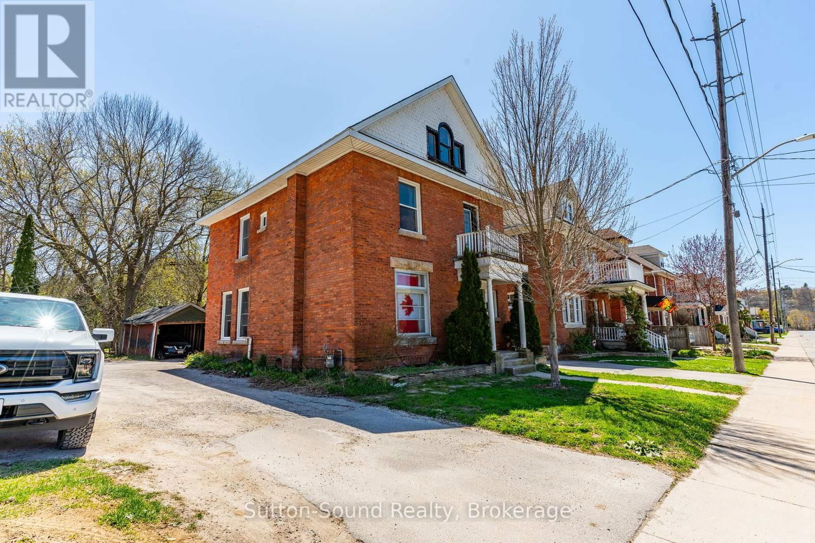 353 6TH STREET EAST Image 1