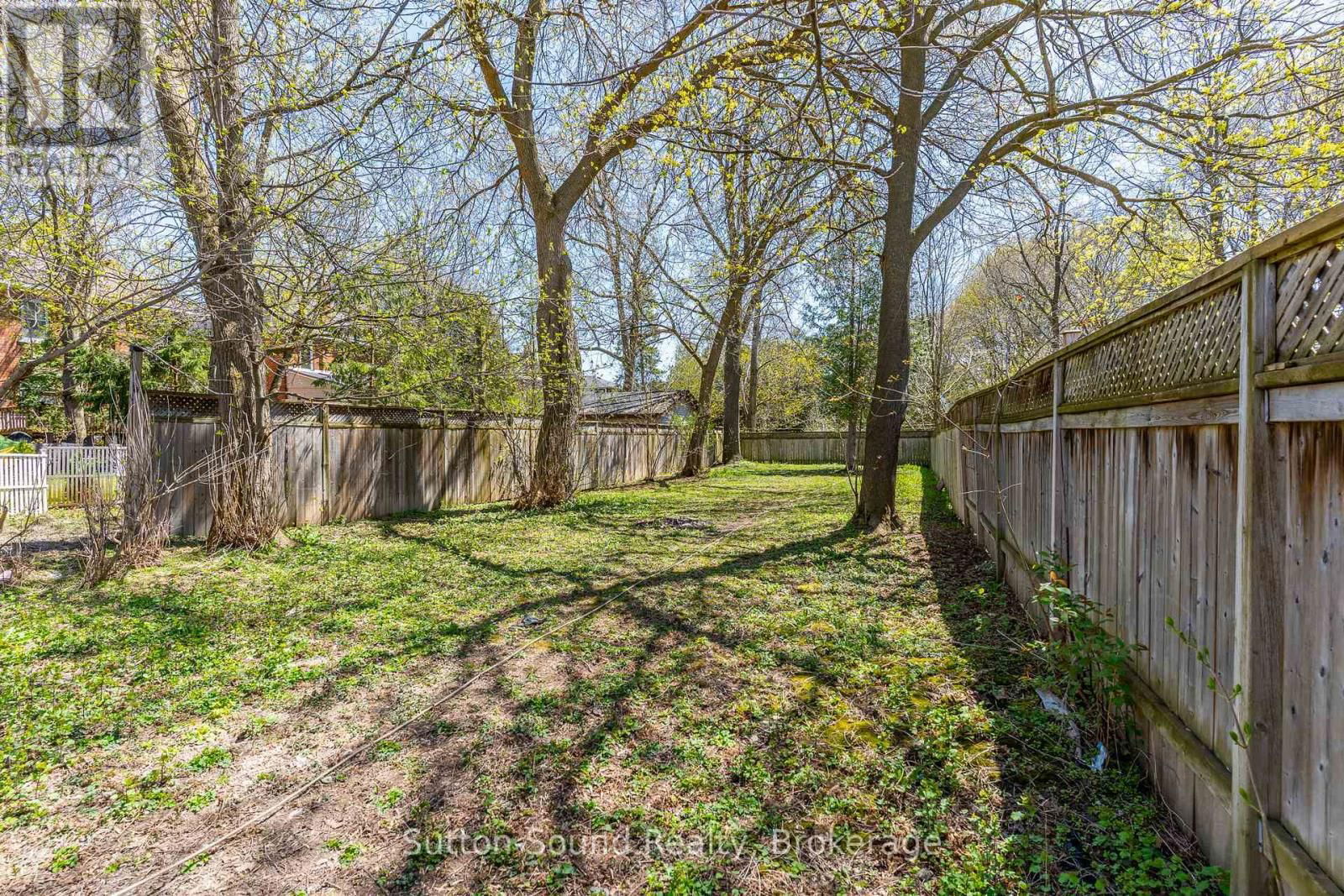 353 6TH STREET EAST Image 21
