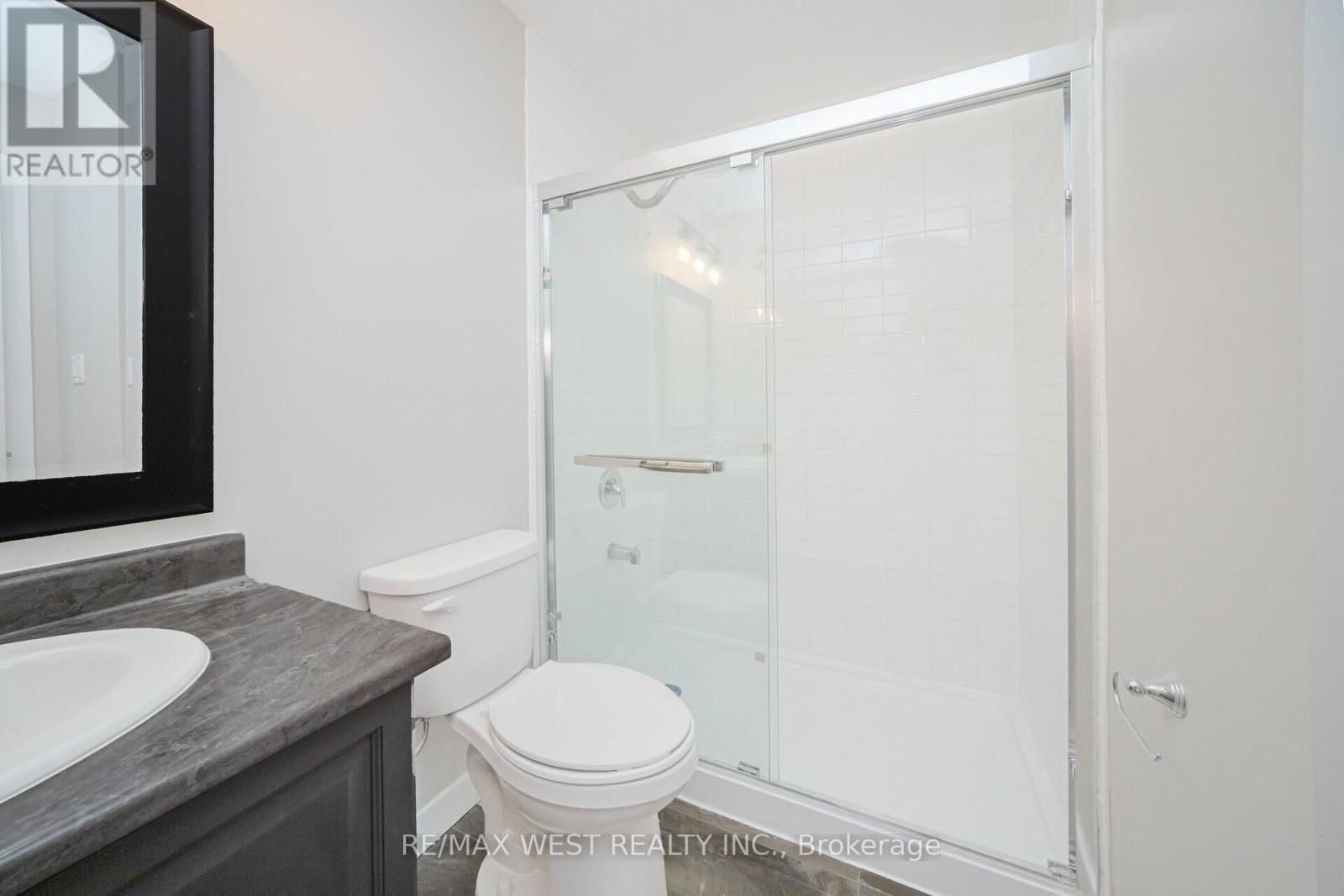131 - 101 SHOREVIEW PLACE Image 23