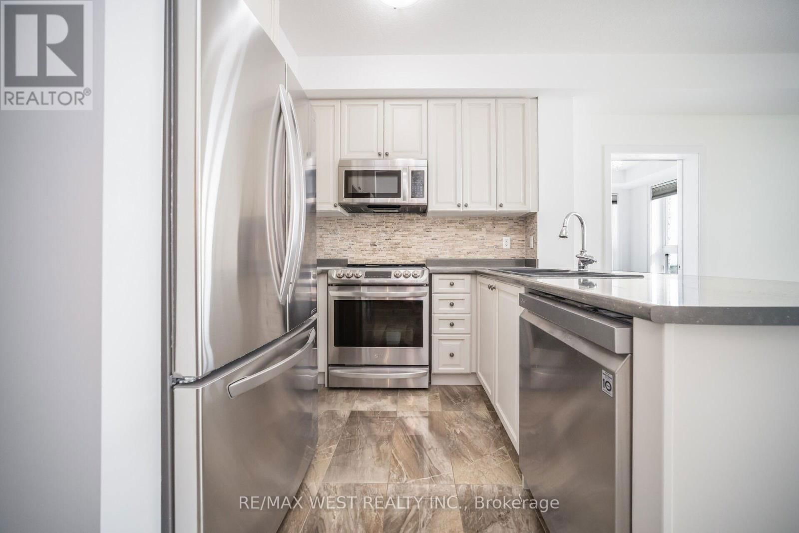 131 - 101 SHOREVIEW PLACE Image 28