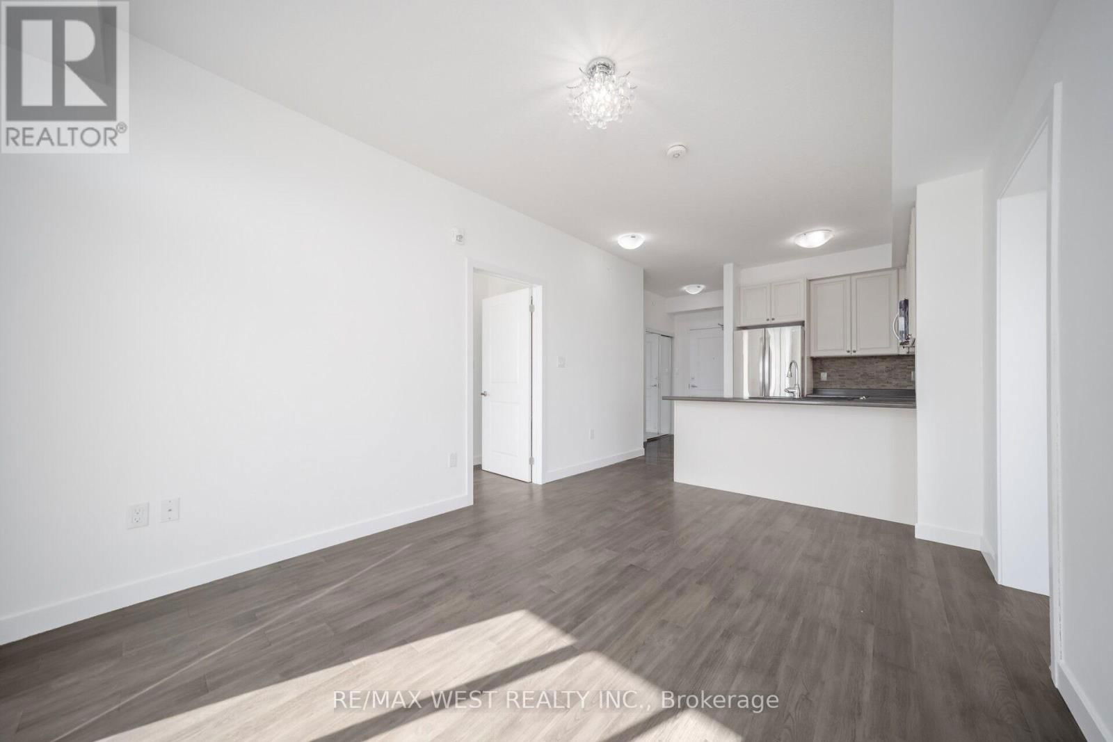 131 - 101 SHOREVIEW PLACE Image 33
