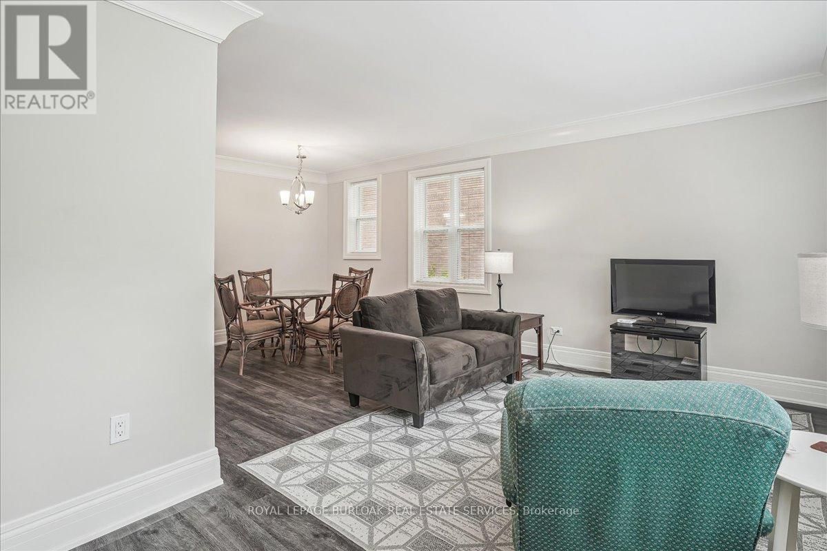 38 VIEWPOINT AVENUE Image 22