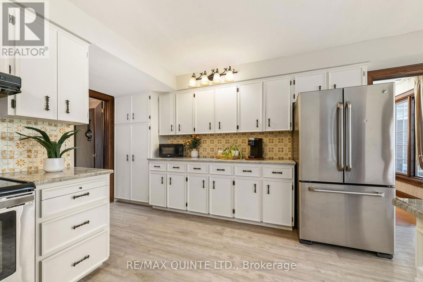 1386 WALLBRIDGE-LOYALIST ROAD Image 14